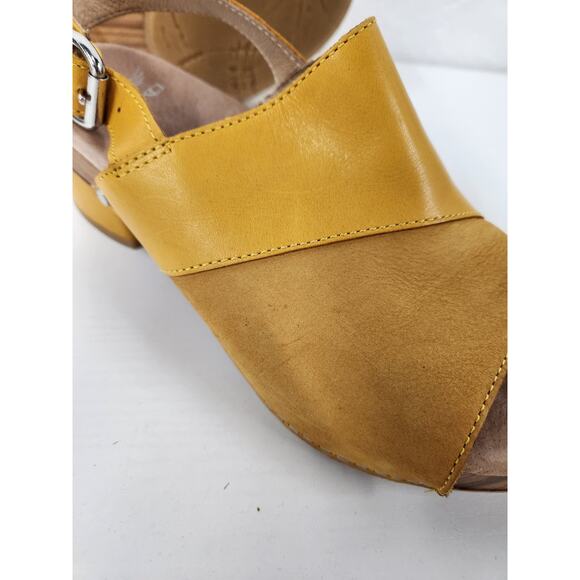 Dansko Women's Madalyn Mango Burnish Leather Clog Sandals, Size 39 (US 8.5) - Picture 9 of 11